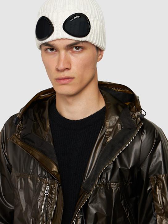 Luisaviaroma Cappello Beanie In Lana Extra Fine Con Lenti