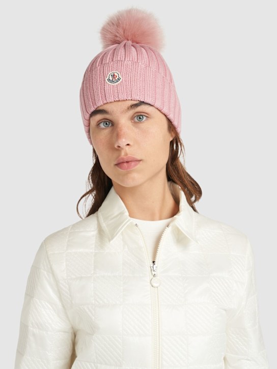 Luisaviaroma Cappello Beanie In Lana Vergine / Pompom