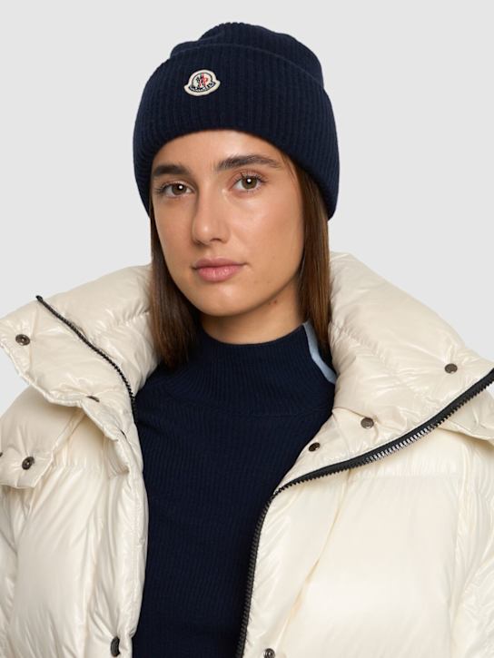 Luisaviaroma Cappello Beanie In Lana Vergine Tricot