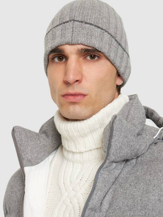 Luisaviaroma Cappello Beanie In Maglia Di Cashmere A Costine