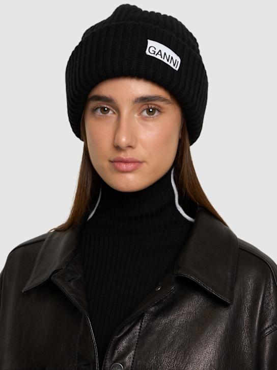 Luisaviaroma Cappello Beanie In Maglia Di Misto Lana A Costine