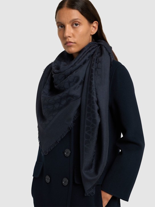 Luisaviaroma Foulard Toile Iconographe In Lana E Seta