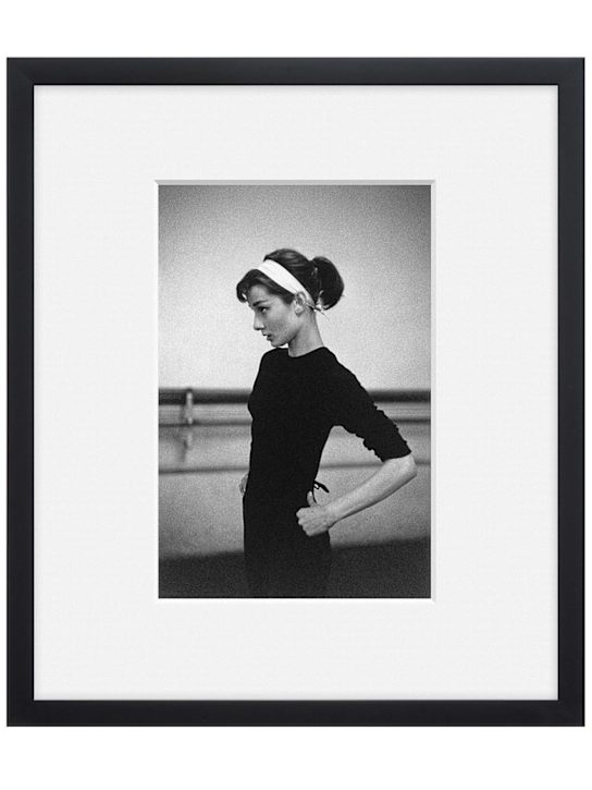 Luisaviaroma Audrey Hepburn in Paris foto del 1956