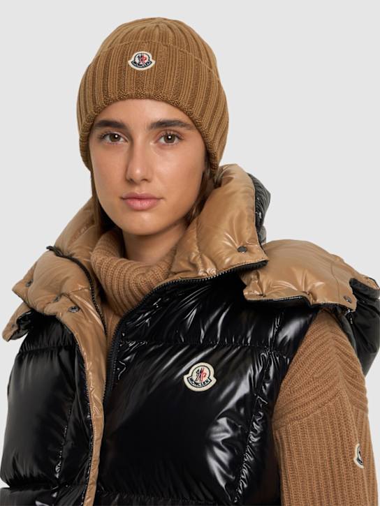 Luisaviaroma Berretto In Lana Vergine