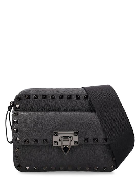 Luisaviaroma Borsa Rockstud in pelle martellata