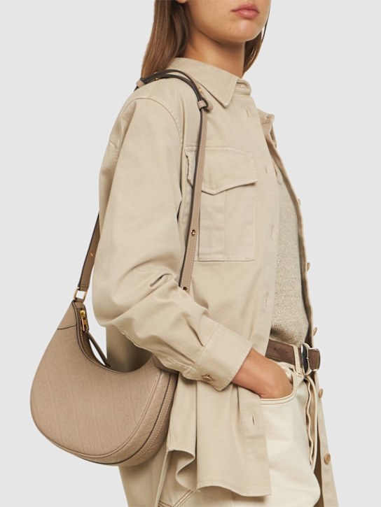 Luisaviaroma Borsa T Monogram Crescent In Pelle