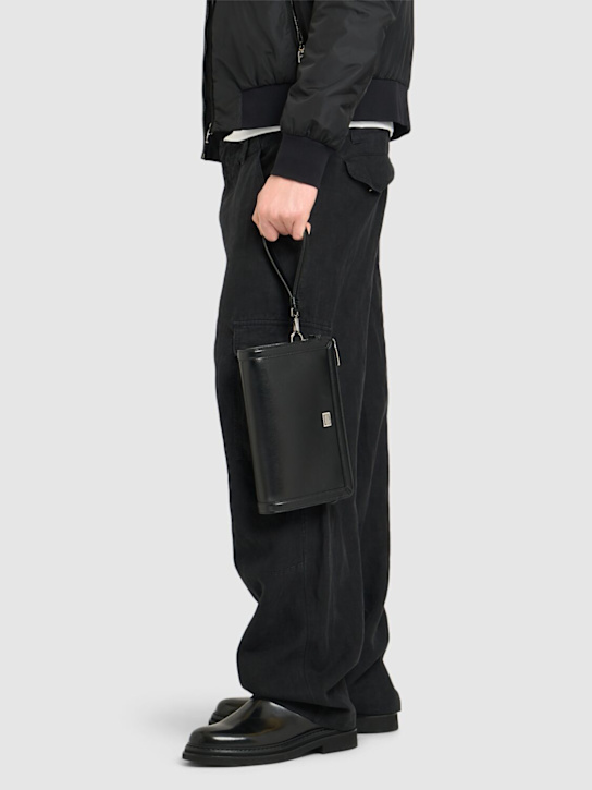 Luisaviaroma Busta In Pelle Con Placchetta Logata