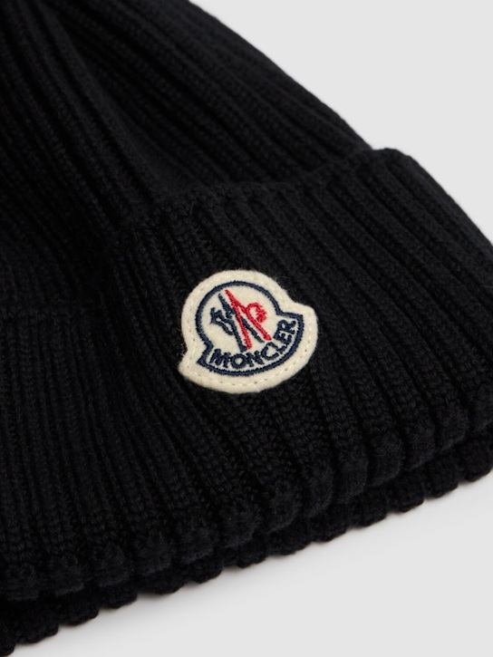 Luisaviaroma Cappello Beanie In Lana Extrafine