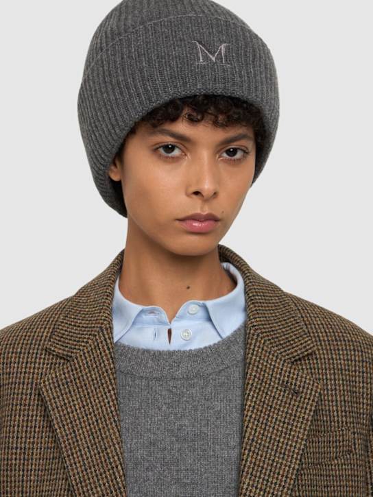 Luisaviaroma Cappello Beanie Retina In Cashmere