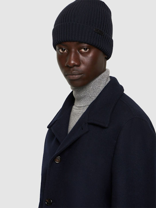 Luisaviaroma Cappello In Maglia Di Lana Con Logo
