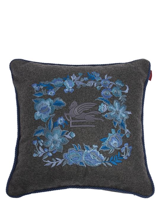 Luisaviaroma Cuscino Fleur con ricamo