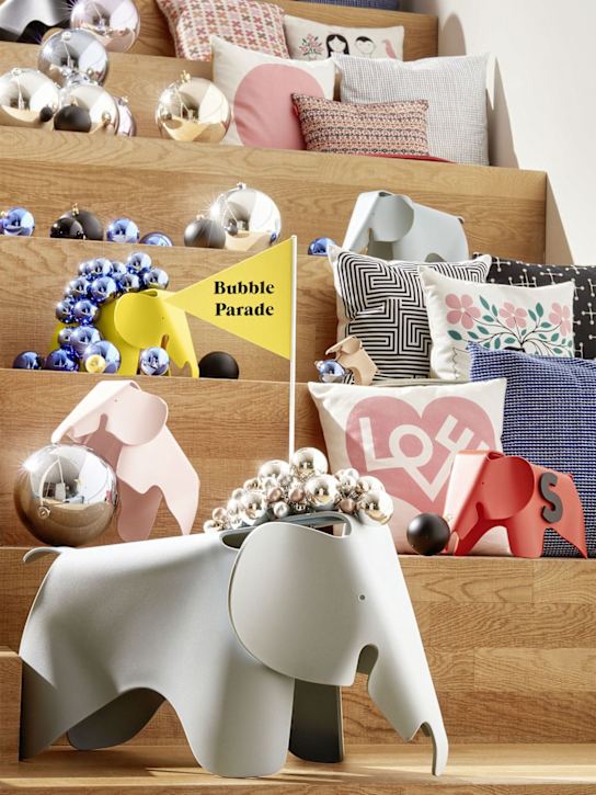 Luisaviaroma Elefante Piccolo Eames