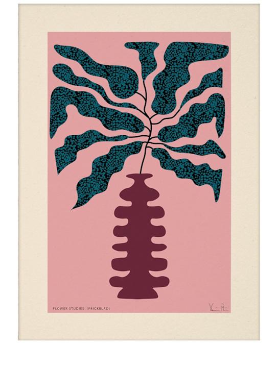 Luisaviaroma Flower Studies 01 - Prickblad
