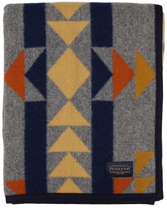 Luisaviaroma Napped jacquard throw