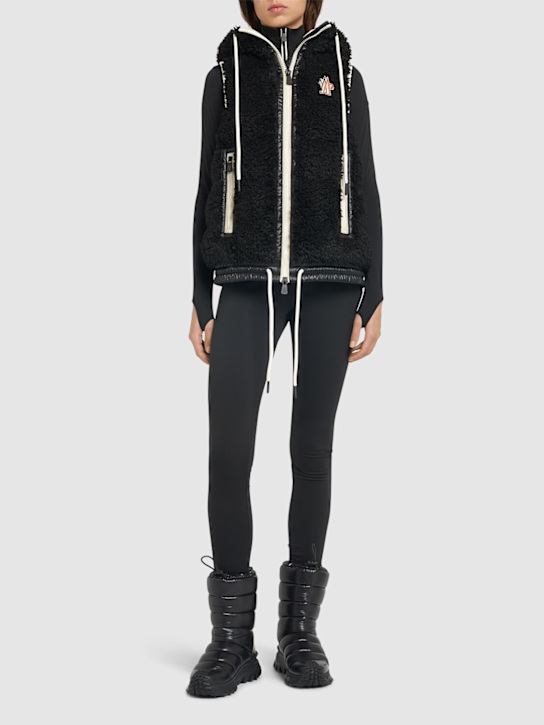 Luisaviaroma Piumino Smanicato In Teddy Con Zip