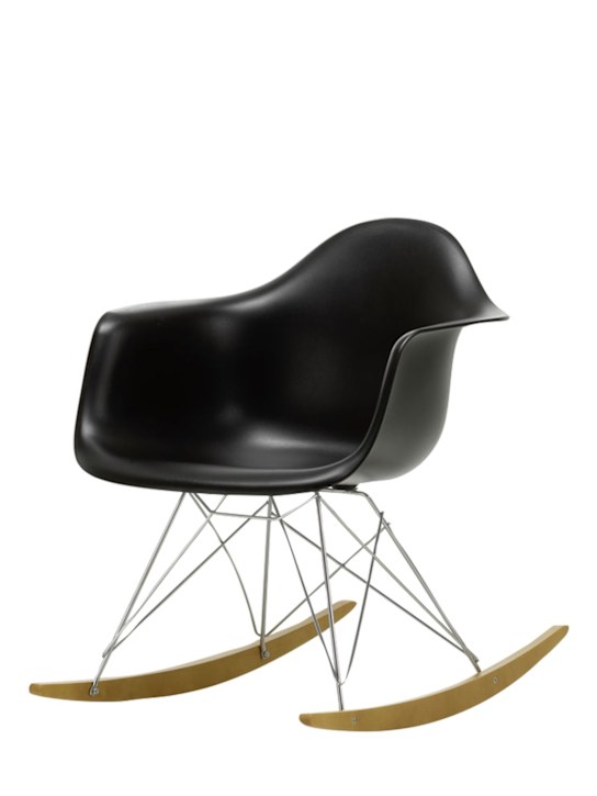 Luisaviaroma Poltrona Eames in plastica