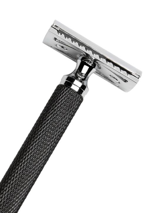Luisaviaroma Rasoio In Metallo Argento E Nero