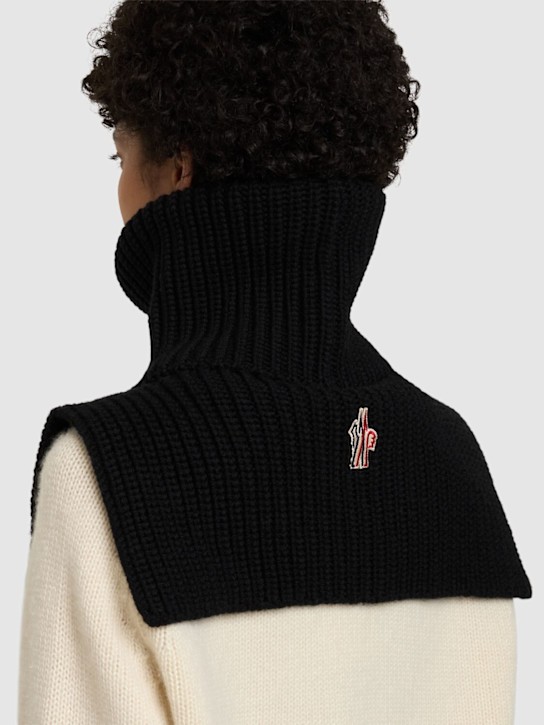 Luisaviaroma Scaldacollo In Lana Vergine