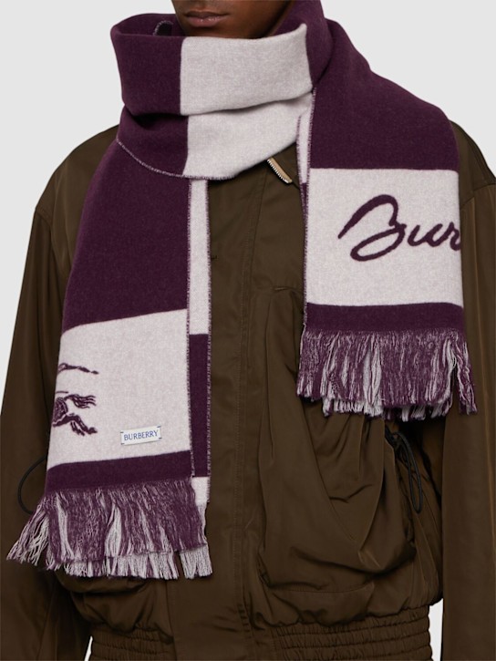 Luisaviaroma Sciarpa Blot Strip Knight In Lana