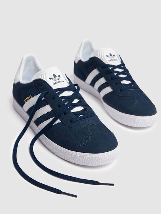 Luisaviaroma Sneakers Gazelle Con Lacci