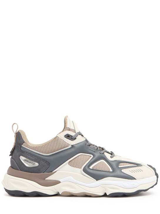 Luisaviaroma Sneakers Satellite Runner