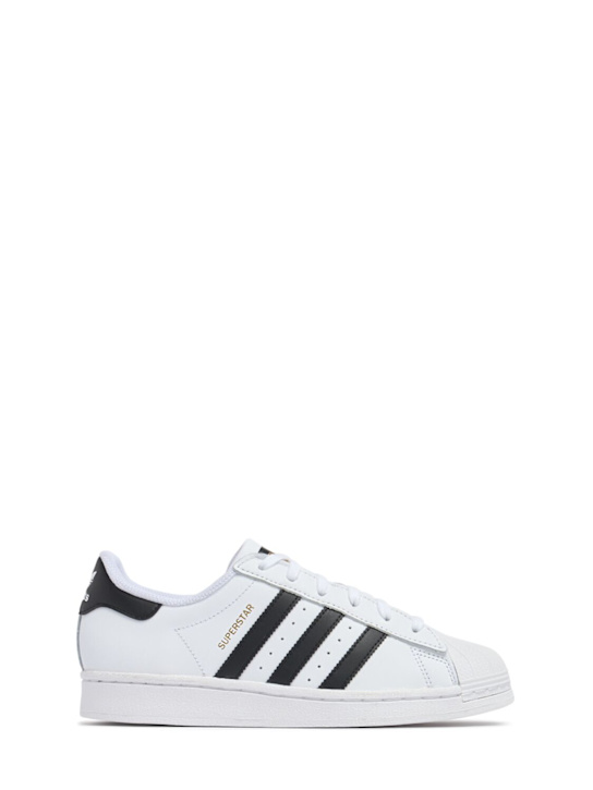Luisaviaroma Sneakers Superstar con lacci