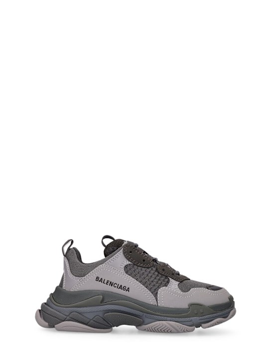 Luisaviaroma Sneakers Triple S in similpelle