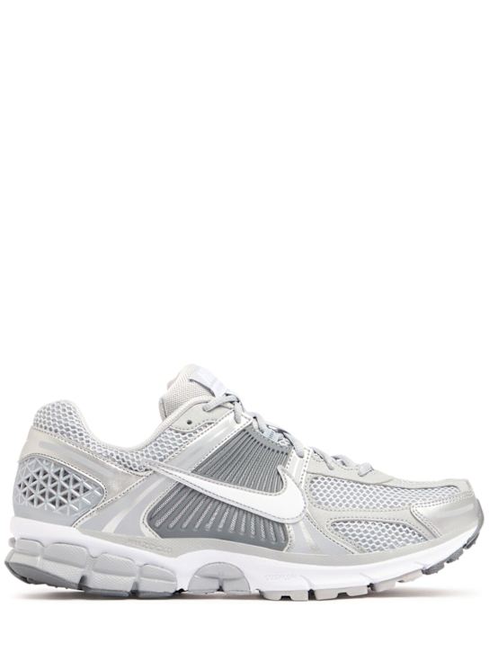 Luisaviaroma Sneakers Zoom Vomero 5