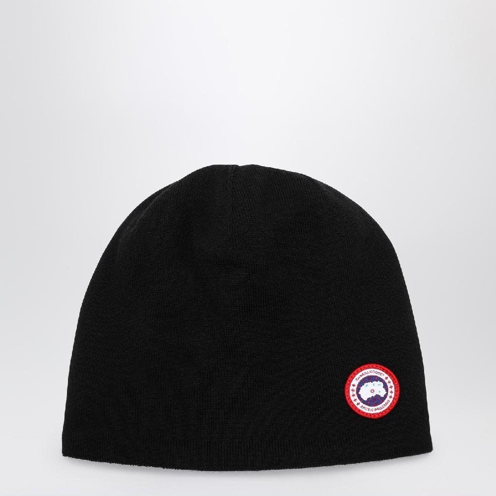 Canada Goose Cappello nero con patch