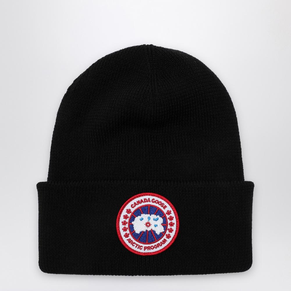 Canada Goose Cuffia nera con patch logo