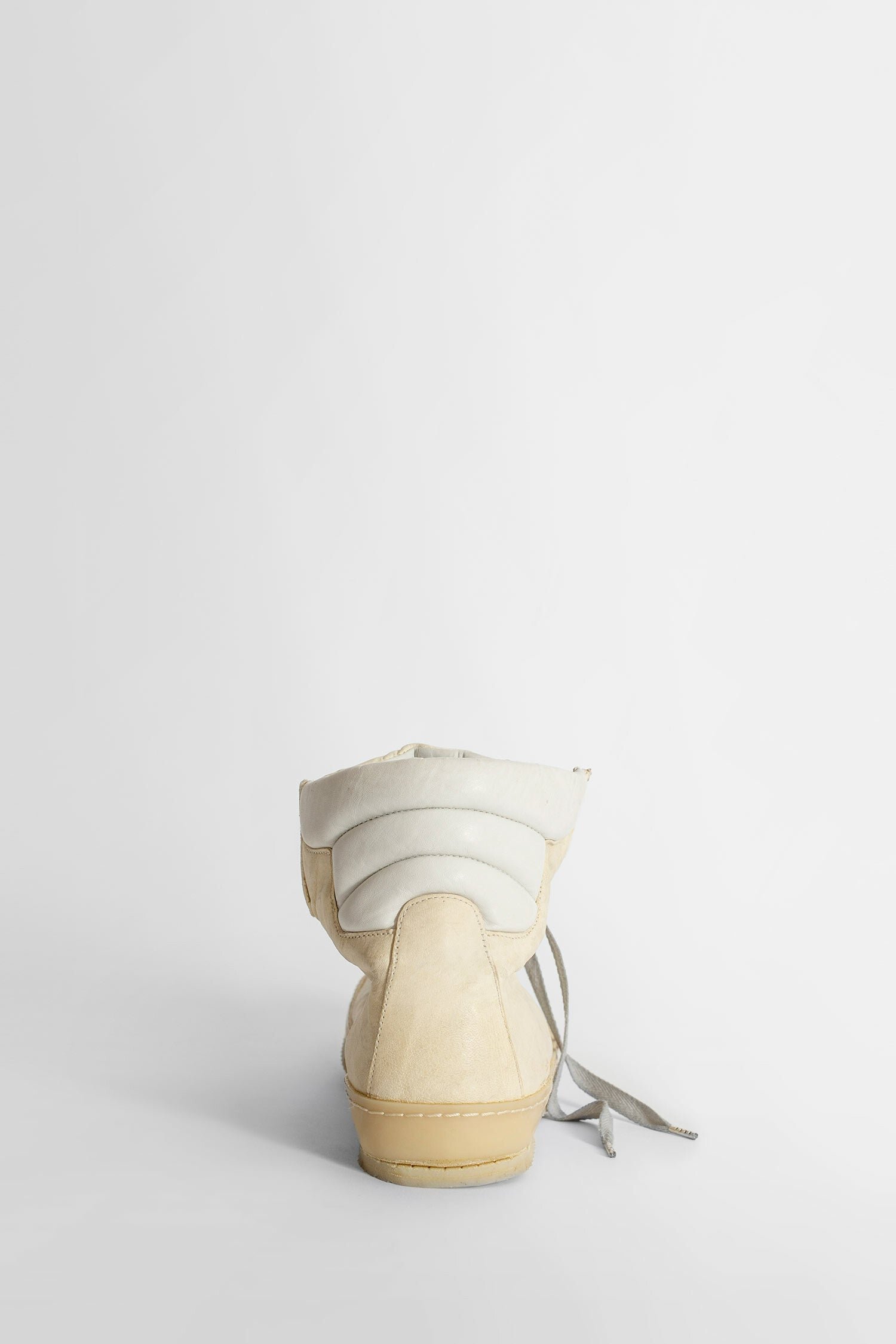 Antonioli A DICIANNOVEVENTITRE MAN OFF-WHITE SNEAKERS