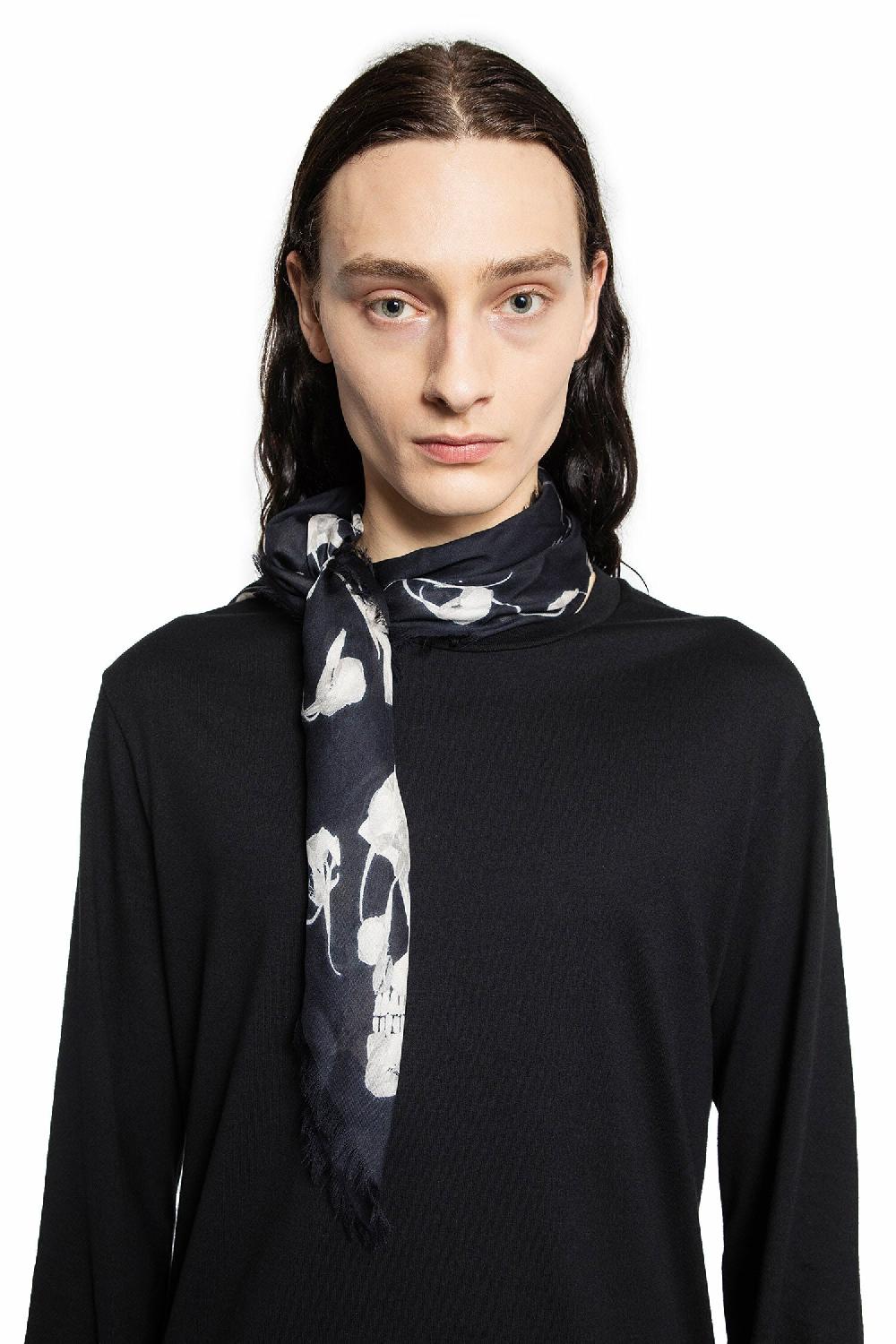 Antonioli ALEXANDER MCQUEEN MAN BLACK&WHITE SCARVES