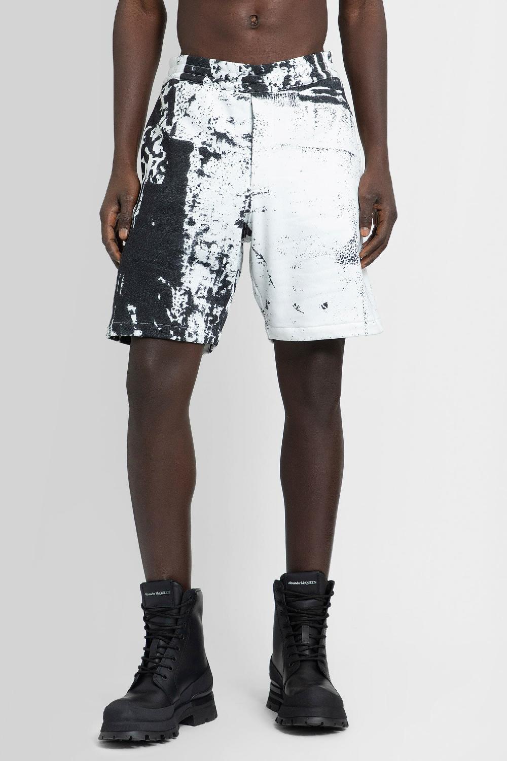 Antonioli ALEXANDER MCQUEEN MAN BLACK&WHITE SHORTS & SKIRTS