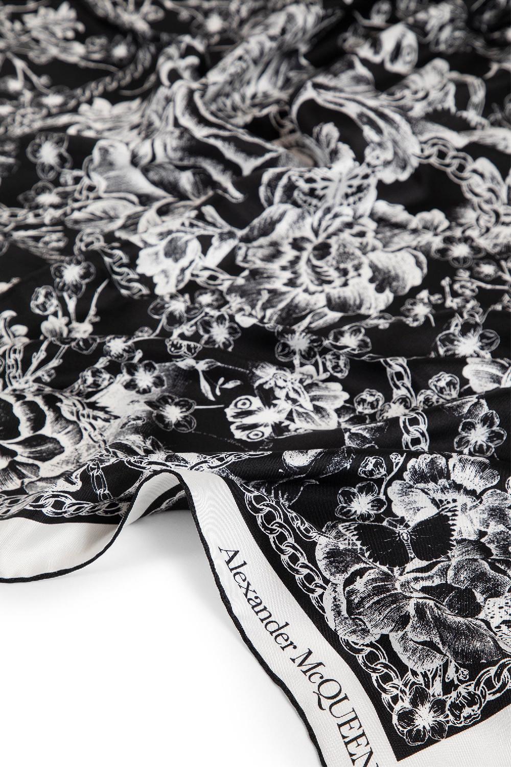 Antonioli ALEXANDER MCQUEEN WOMAN BLACK&WHITE SCARVES