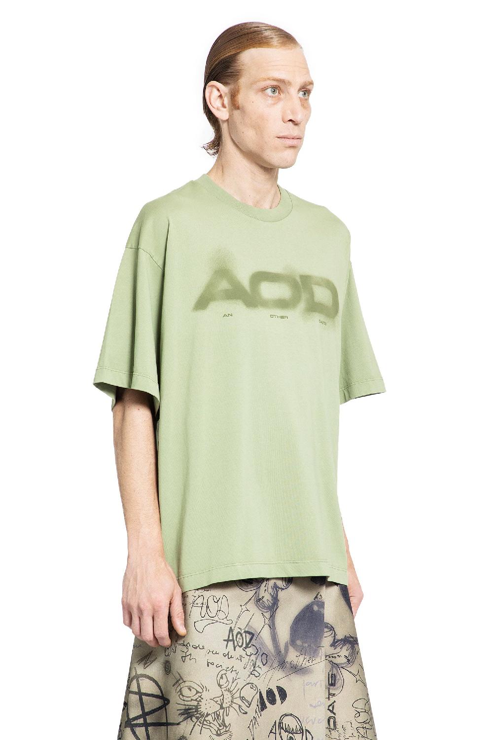 Antonioli AN OTHER DATE MAN GREEN T-SHIRTS & TANK TOPS