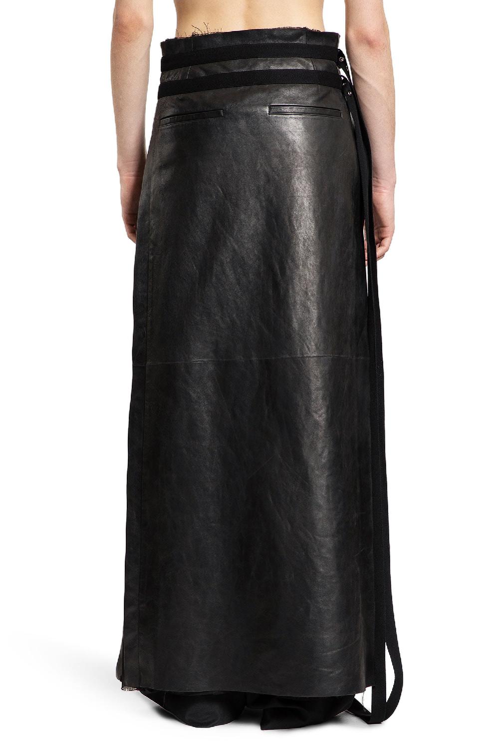 Antonioli ANN DEMEULEMEESTER MAN BLACK SHORTS & SKIRTS