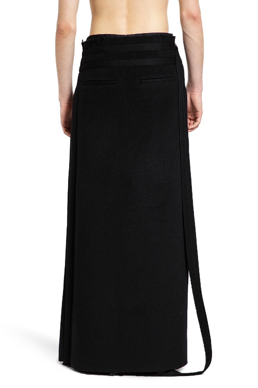 Antonioli ANN DEMEULEMEESTER MAN BLACK SHORTS & SKIRTS