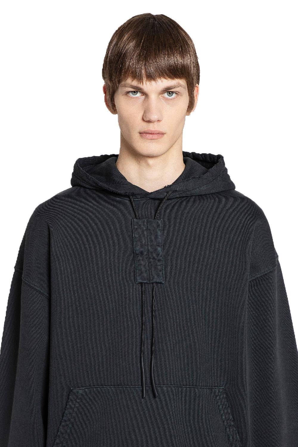 Antonioli 44 LABEL GROUP MAN BLACK SWEATSHIRTS