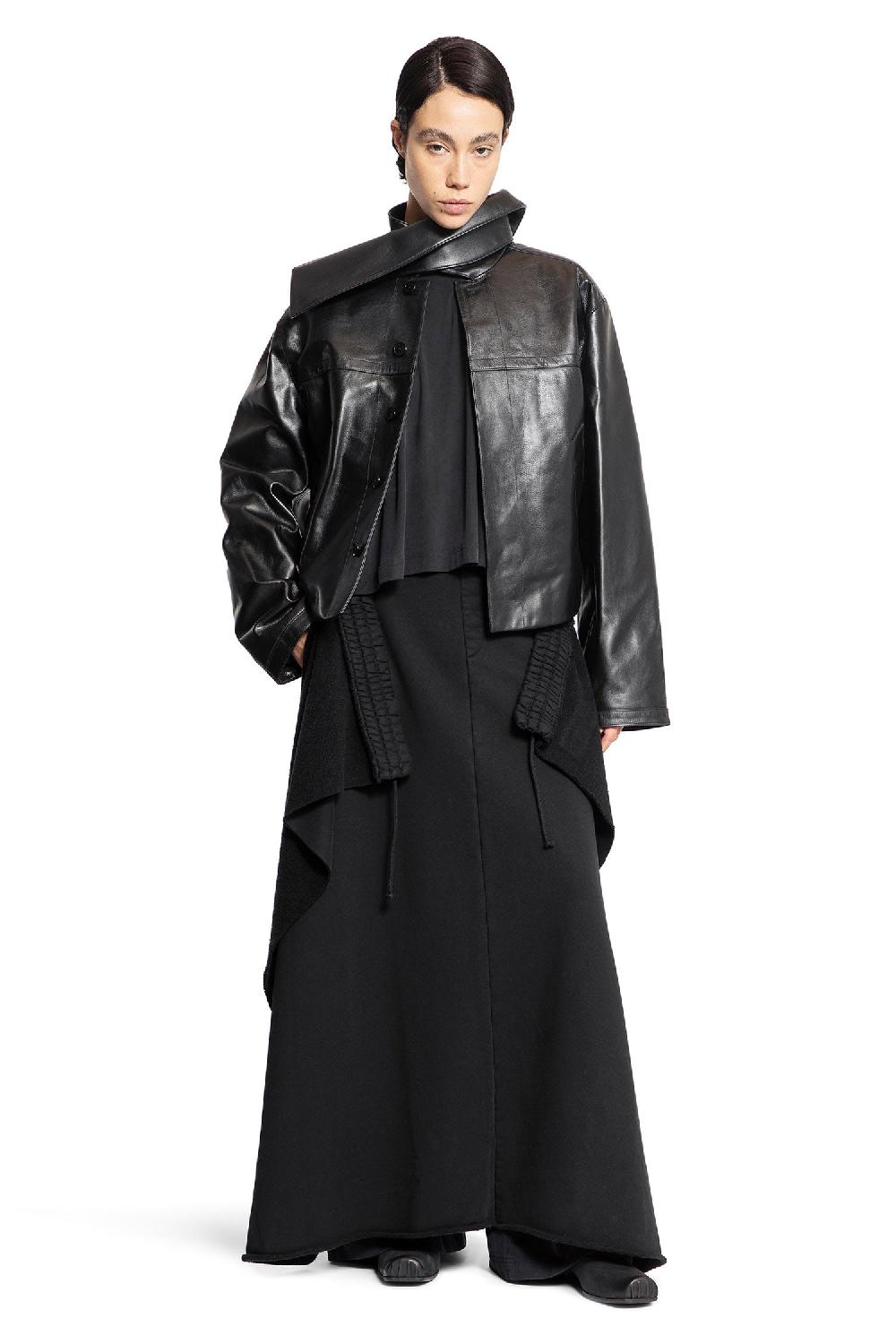 Antonioli ALAINPAUL WOMAN BLACK T-SHIRTS & TANK TOPS