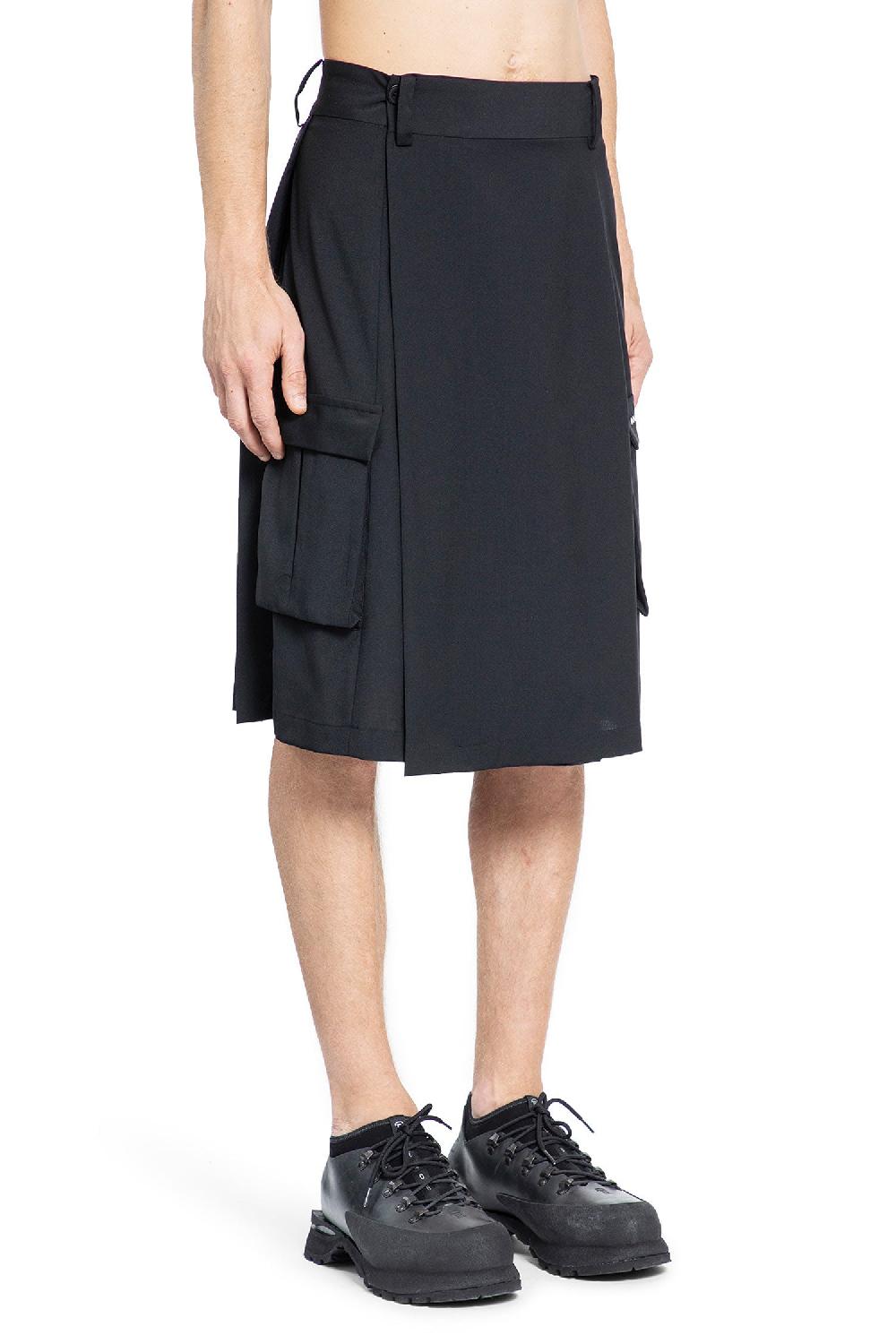 Antonioli AN OTHER DATE MAN BLACK SHORTS & SKIRTS
