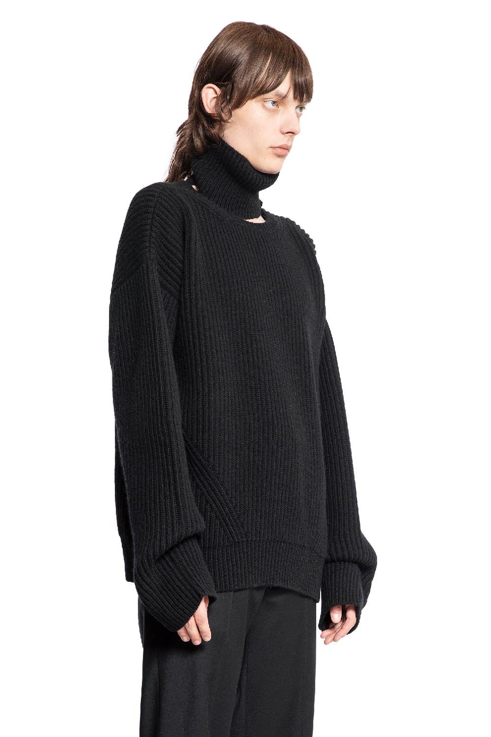 Antonioli ANN DEMEULEMEESTER MAN BLACK KNITWEAR
