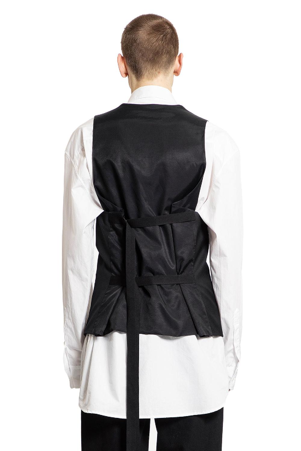 Antonioli ANN DEMEULEMEESTER MAN BLACK VESTS