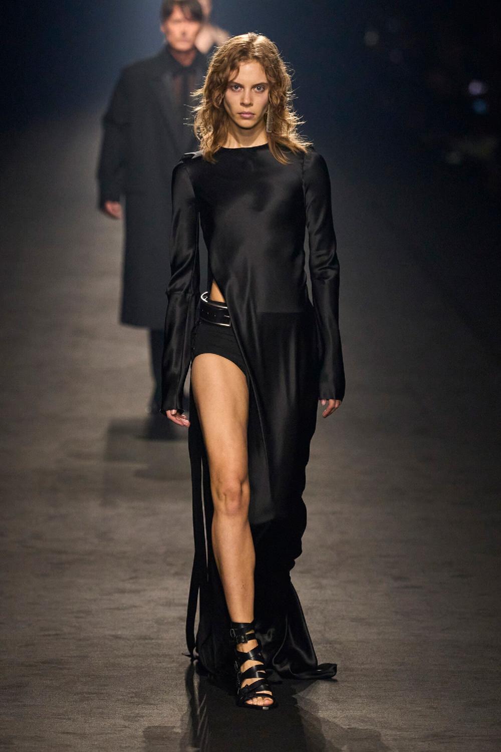 Antonioli ANN DEMEULEMEESTER WOMAN BLACK DRESSES