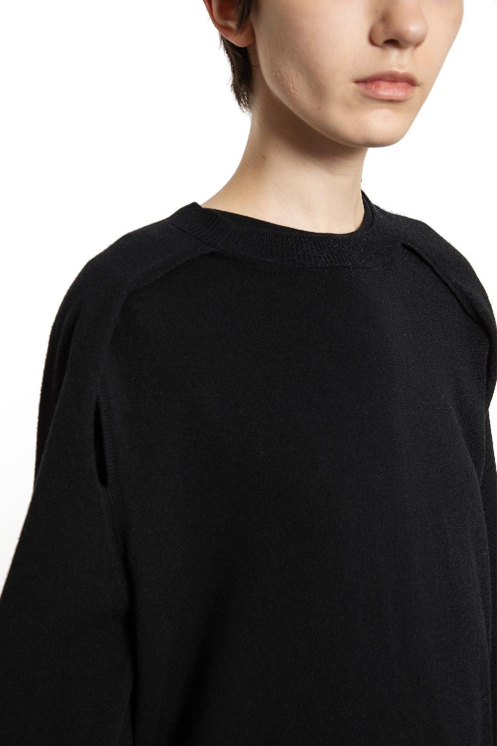 Antonioli ANN DEMEULEMEESTER WOMAN BLACK KNITWEAR