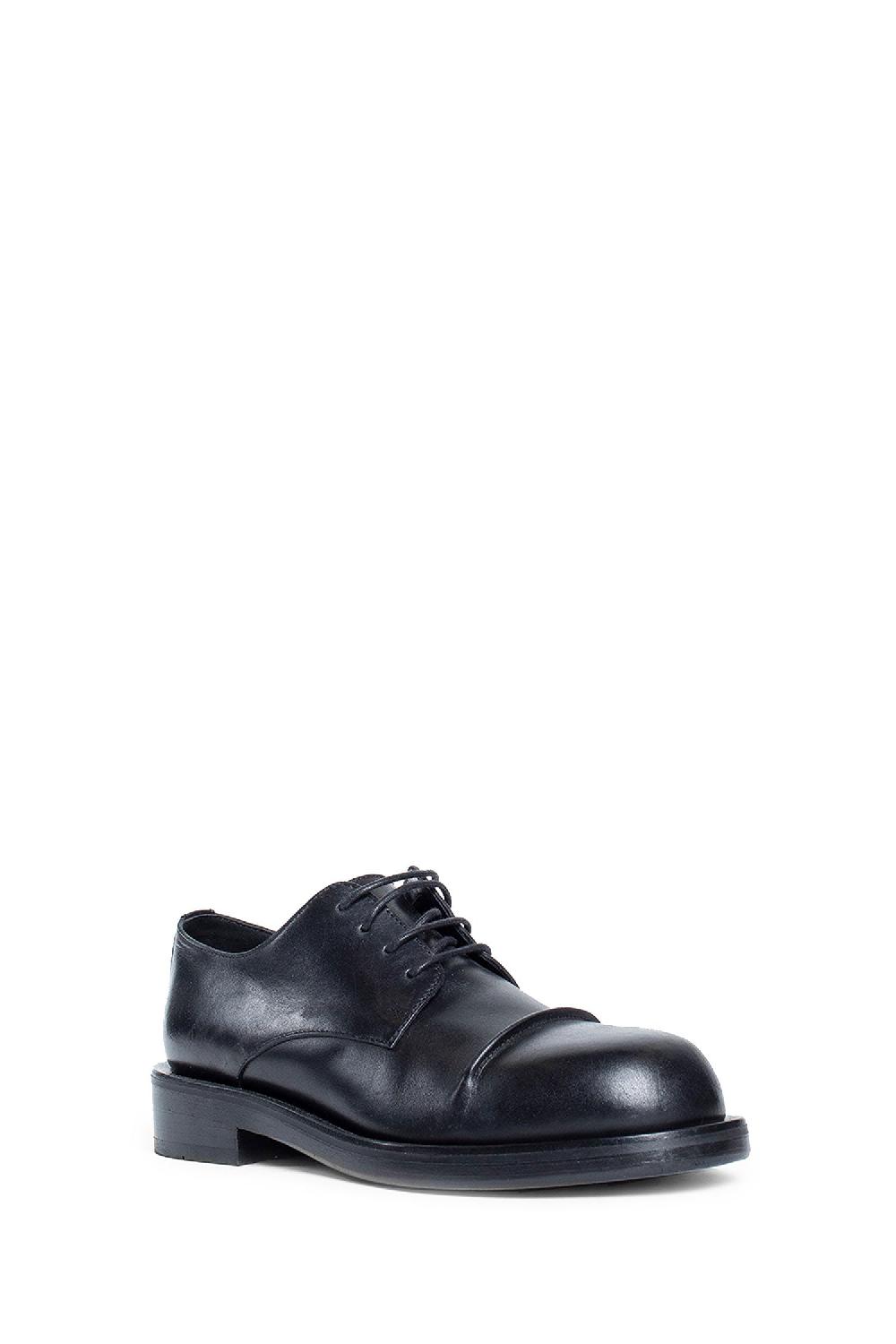 Antonioli ANN DEMEULEMEESTER WOMAN BLACK LACE-UPS