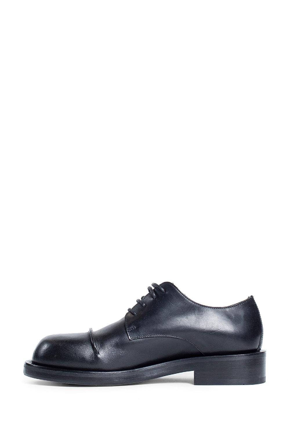 Antonioli ANN DEMEULEMEESTER WOMAN BLACK LACE-UPS
