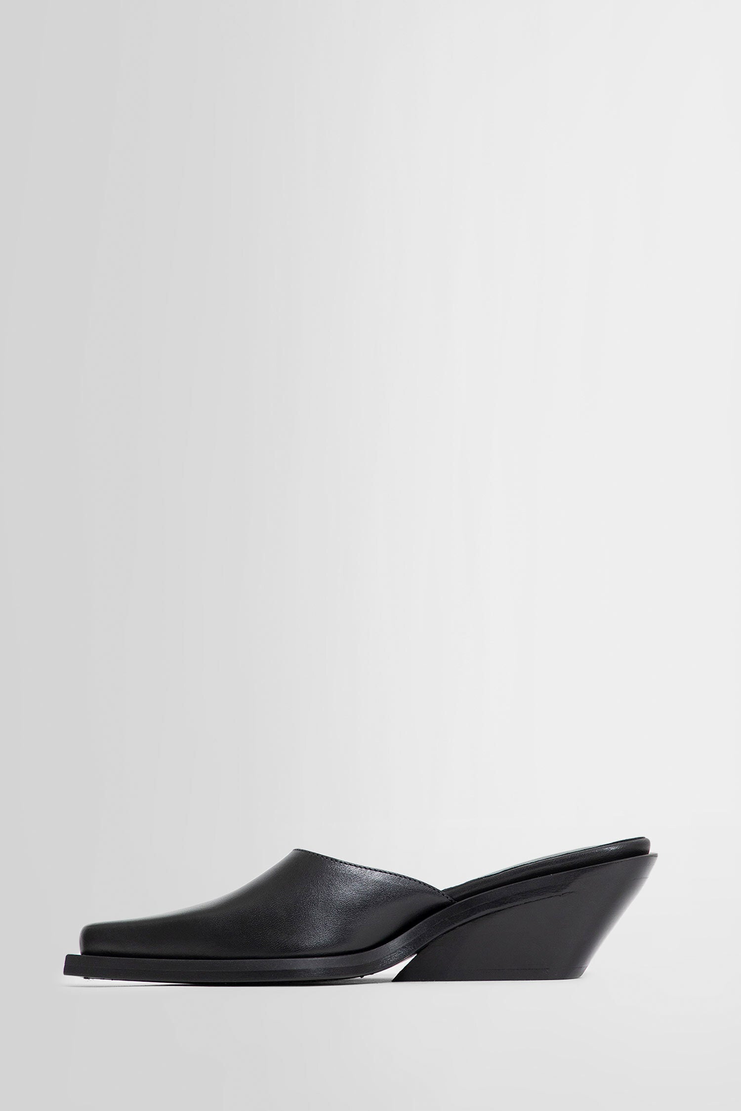 Antonioli ANN DEMEULEMEESTER WOMAN BLACK MULES