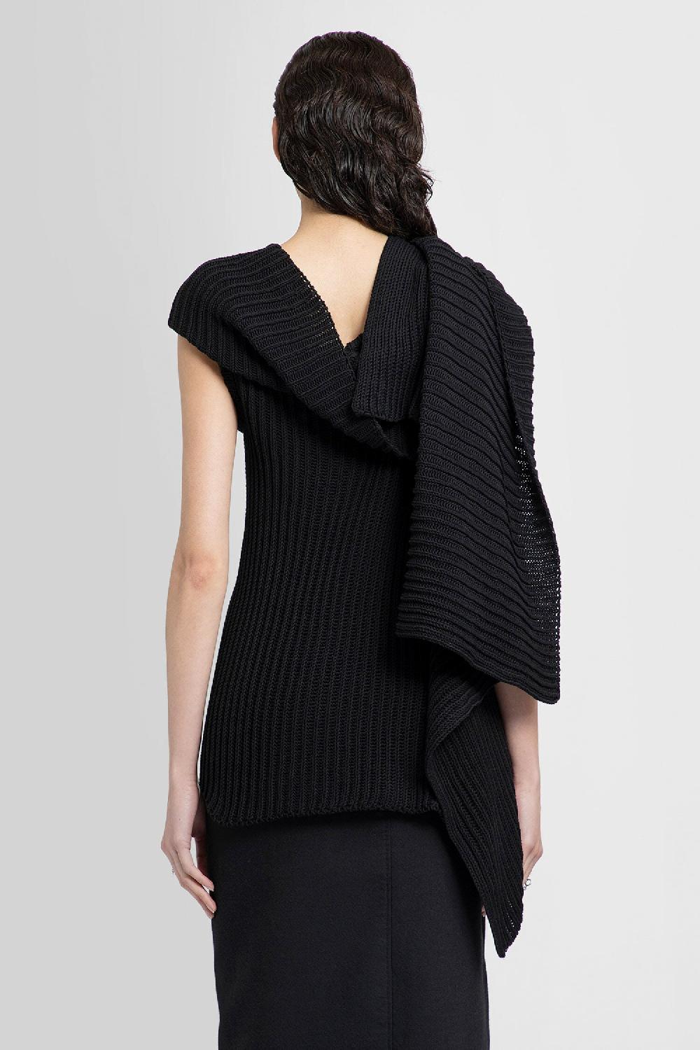 Antonioli ANN DEMEULEMEESTER WOMAN BLACK TOPS