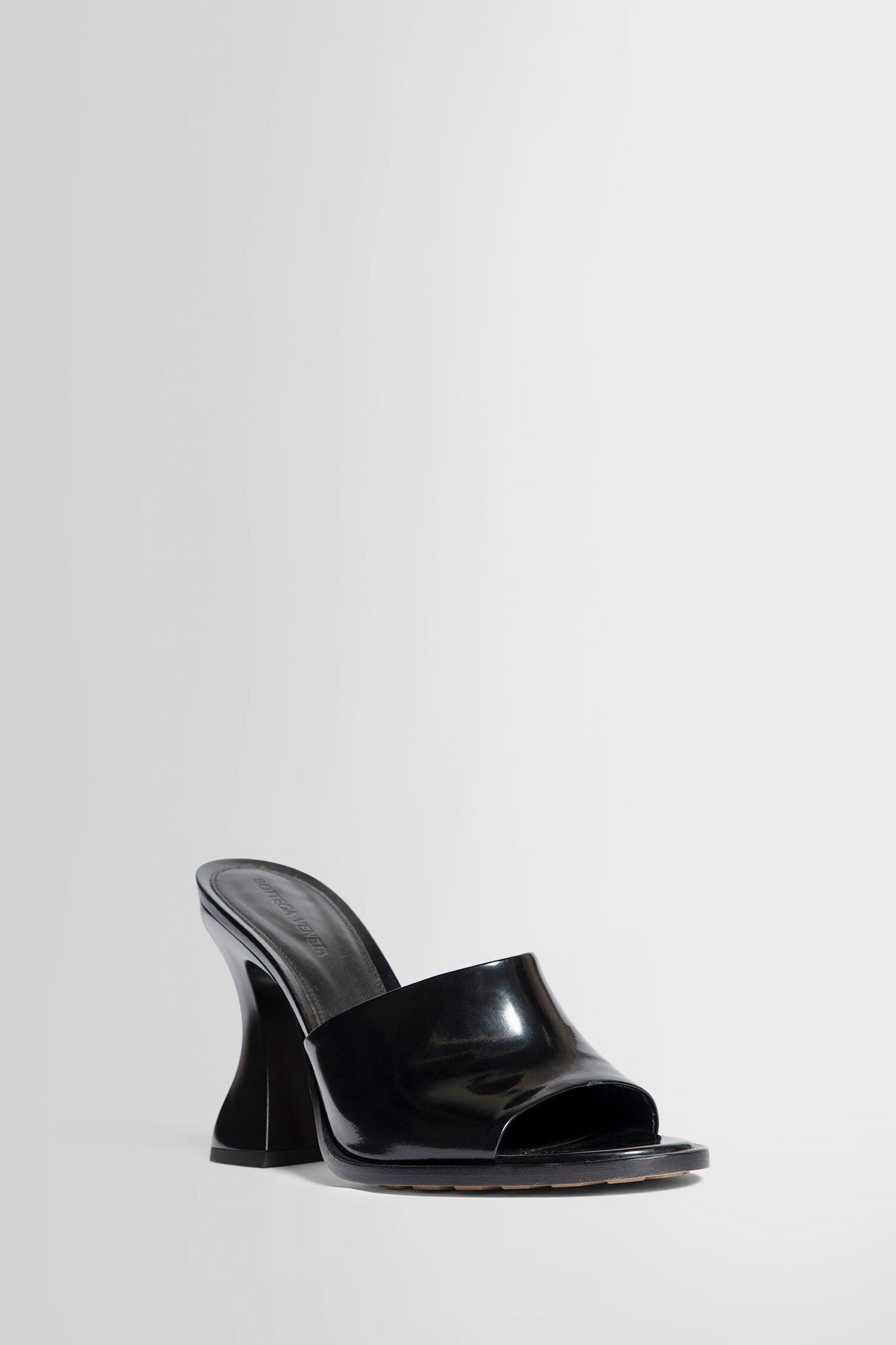 Antonioli BOTTEGA VENETA WOMAN BLACK MULES