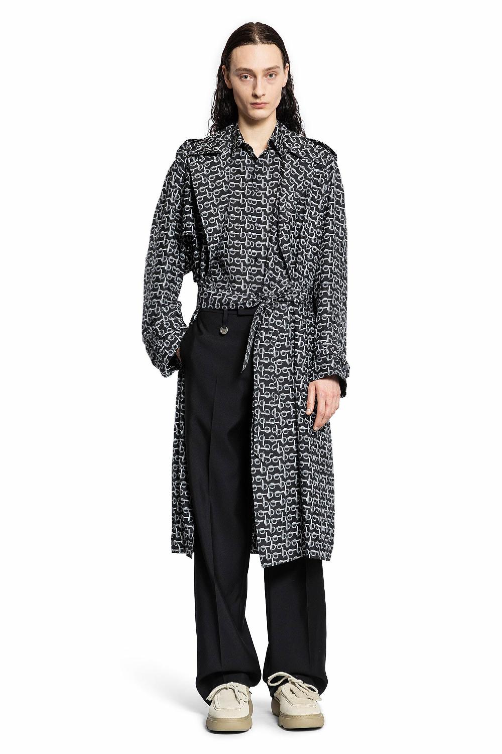 Antonioli BURBERRY MAN BLACK COATS